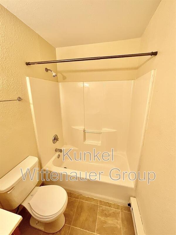 Building Photo - 2609 Sierra Dr