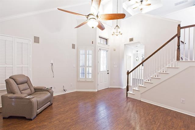 Building Photo - 17007 Vinland Dr