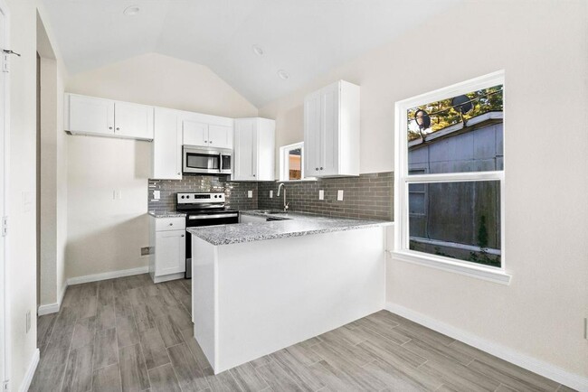 Building Photo - 841 Omeara-