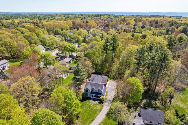 Building Photo - 550 Long John Rd