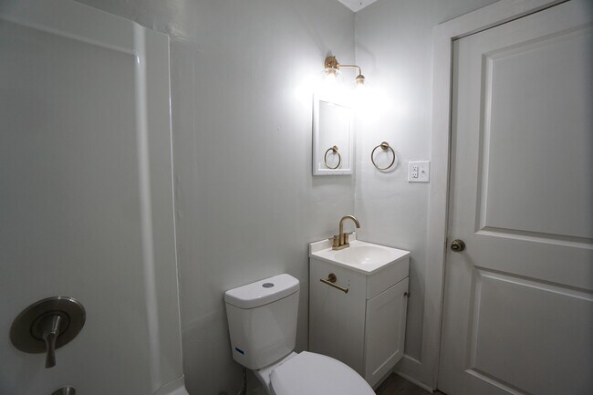 Building Photo - 3909 39th Ct N