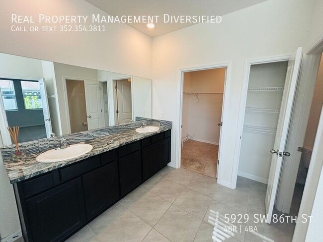 Building Photo - 5929 SW 86th St