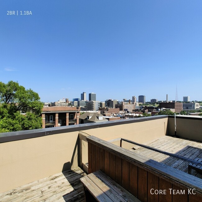 Building Photo - Stunning 2,000 sqft Loft For Rent in the C...