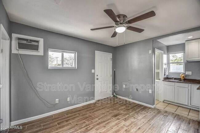 Building Photo - 15620 N Greasewood St