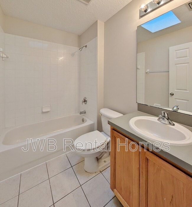 Building Photo - 9240 Hawks Haven Ct