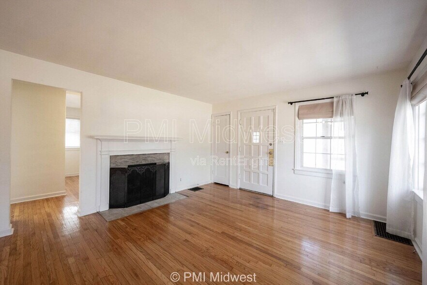 Building Photo - 6306 N Washington Blvd