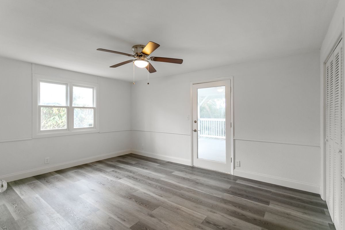 Building Photo - 5379 4th St