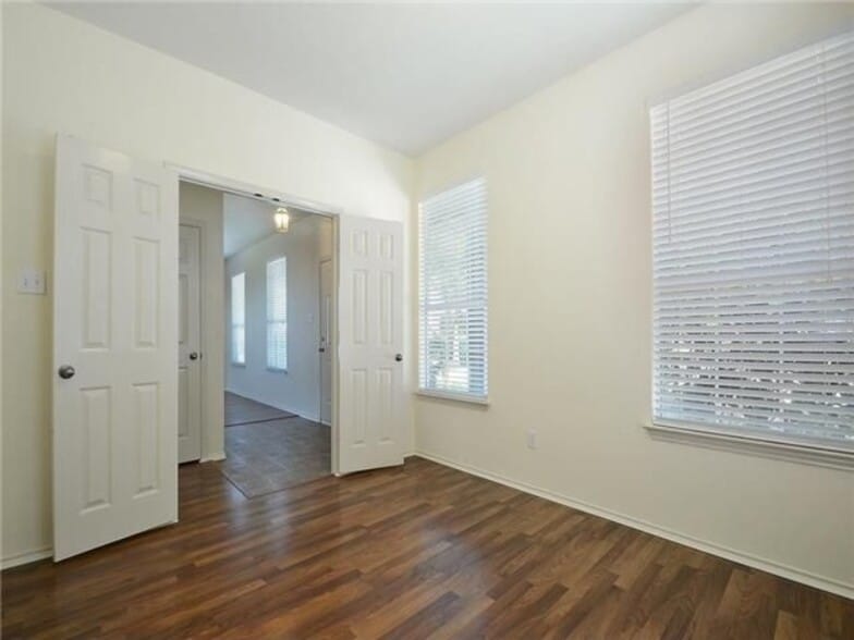 Building Photo - 4584 Mather