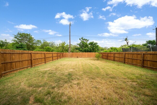 Building Photo - 3218 Comanche Crossing