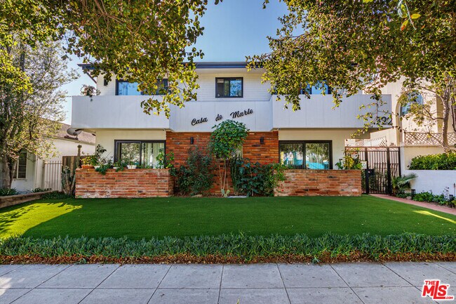 Building Photo - 722 Lincoln Blvd