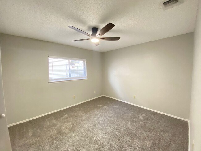 Building Photo - 7146 Spring Grove Dr