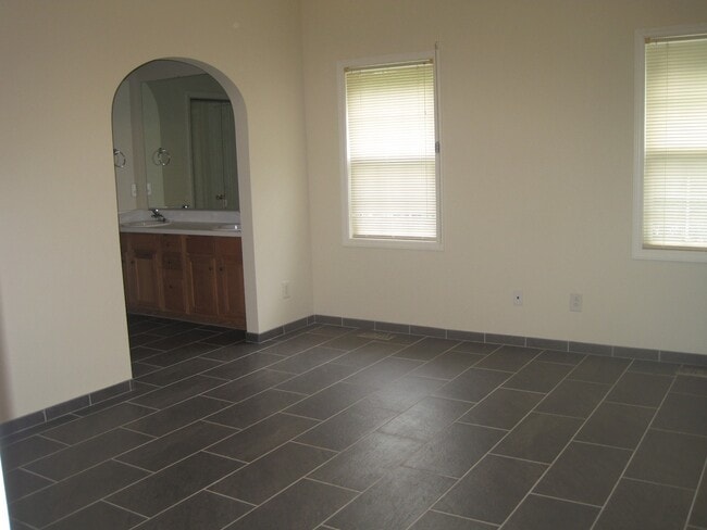 Building Photo - 2508 Tadley Ct