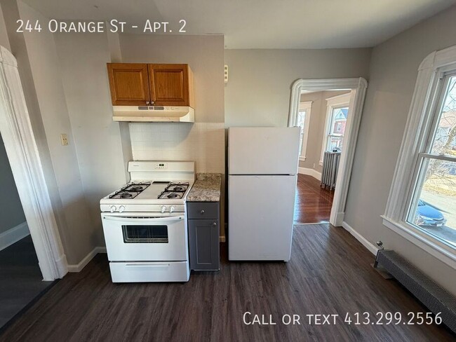 Building Photo - 244 Orange St