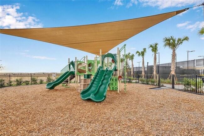 Building Photo - 4621 ORCHARD VIEW Aly