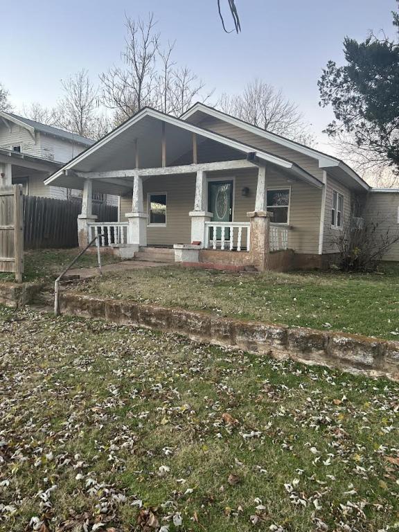Primary Photo - 803 Cedar St