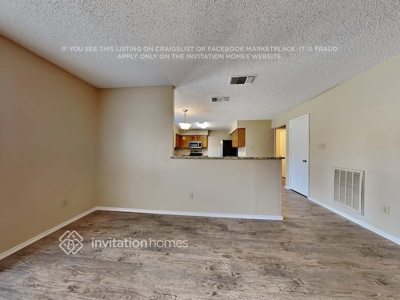 Building Photo - 2614 Remmington Dr