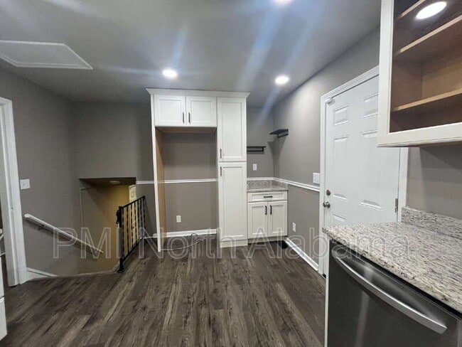 Building Photo - 6208 Cedar Point Dr NW