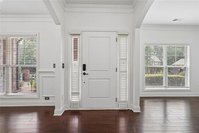 Building Photo - 5811 Kendrix Ridge Dr