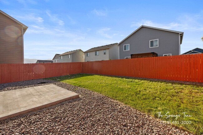 Building Photo - Spacious Saint Aubyn 4BD Lorson Ranch w/ A/C