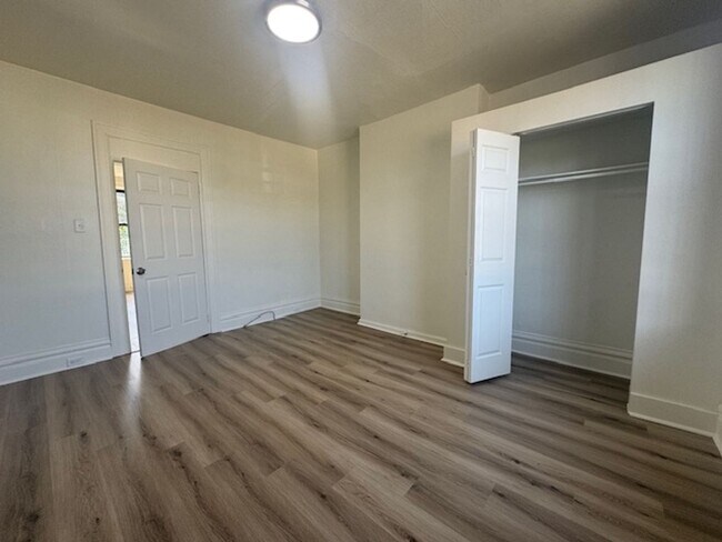 Building Photo - 5106 Baum Blvd