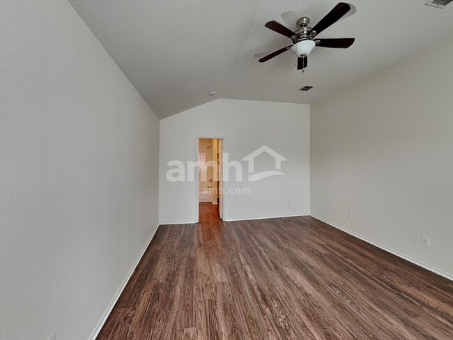 Building Photo - 9213 Whistlewood Dr