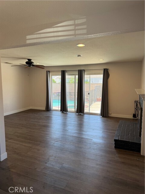 Building Photo - 7071 Santa Paula Cir