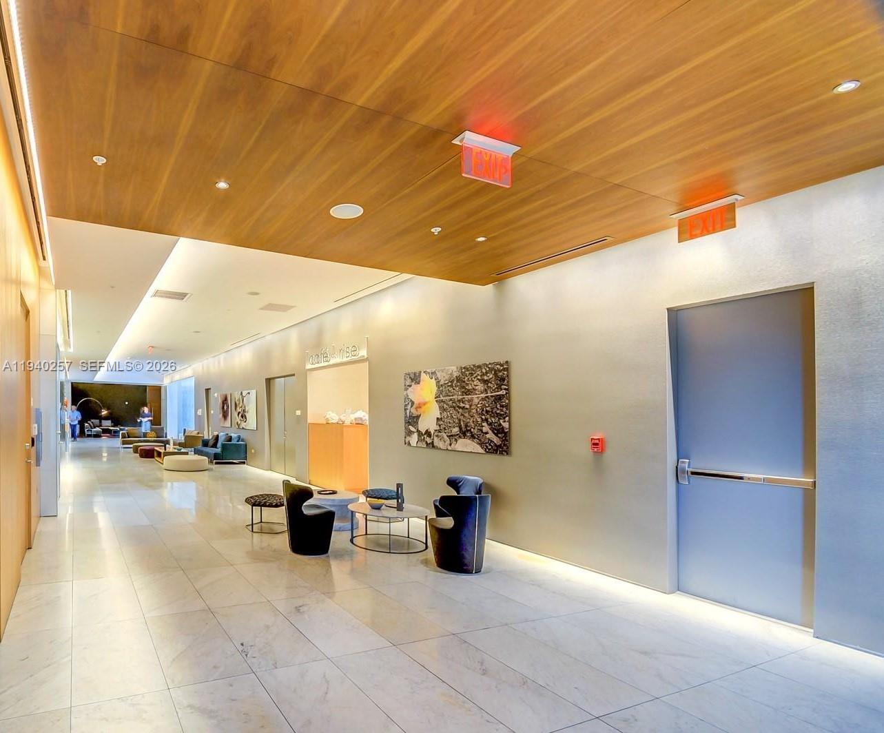 Building Photo - 68 SE 6th St