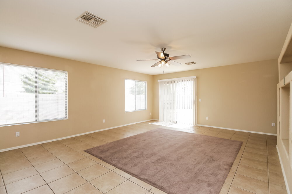 Building Photo - 11409 W Cambridge Ave