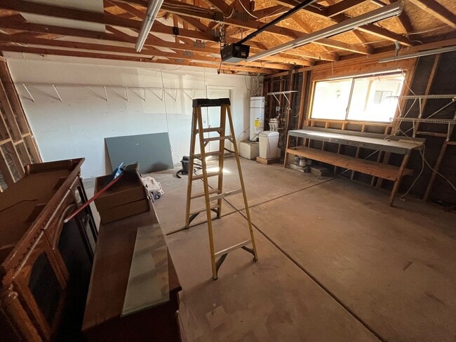 Building Photo - 1621 Ash Ave