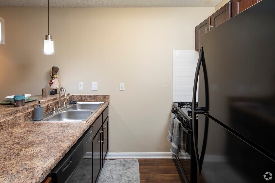 Fern Parc 4100 S Memorial Pky Huntsville AL 35802 Apartment Finder