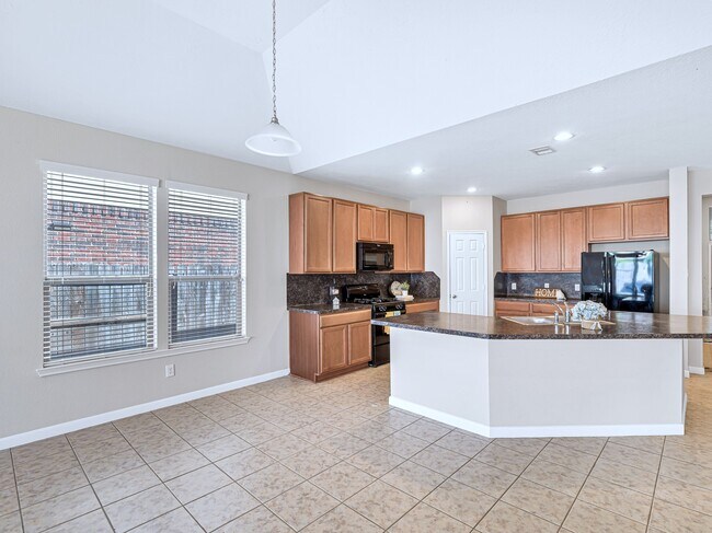 Building Photo - 11103 Avery Oaks Ln