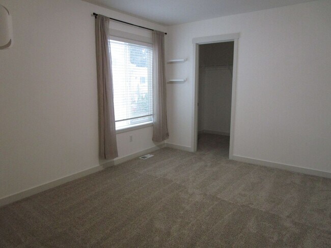 Building Photo - 574 Ruby Peak Avenue