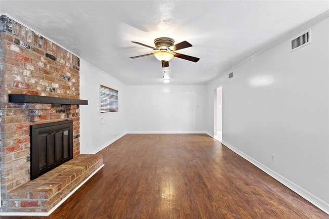 Primary Photo - 3114 Glen Spring Dr