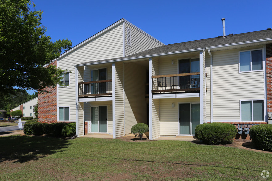 Building - Bentree Apartments