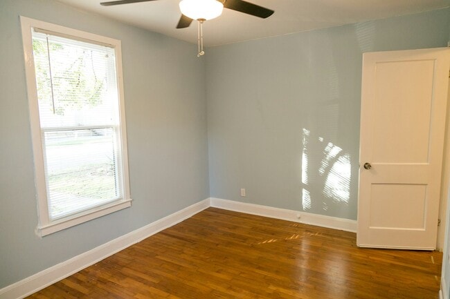 Building Photo - 4611 Harmon Ave