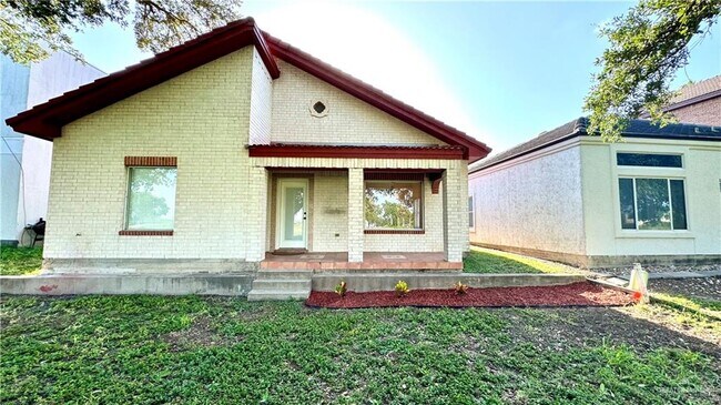 Building Photo - 809 Colorado Ct