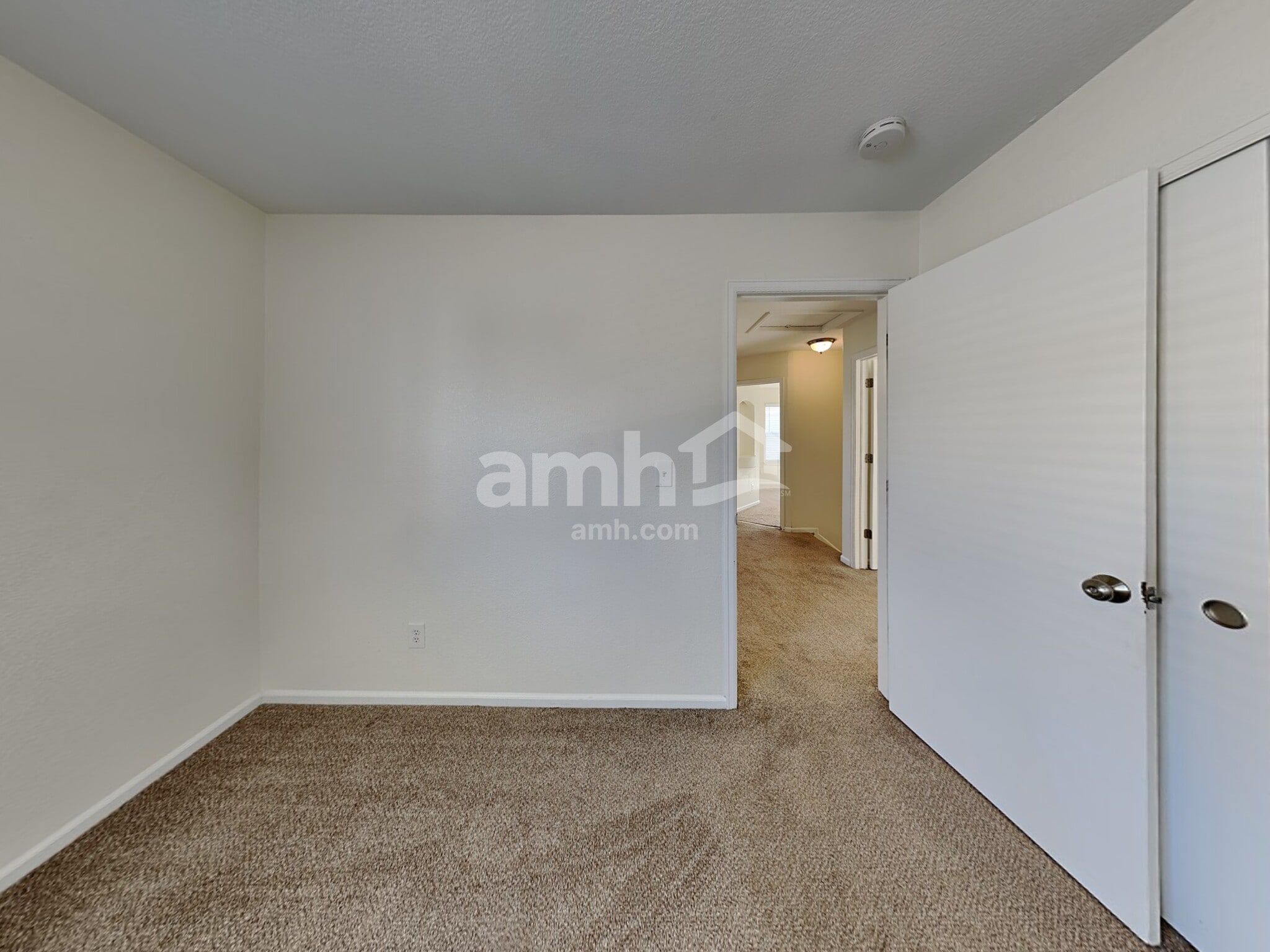 Building Photo - 4983 N Fundy St