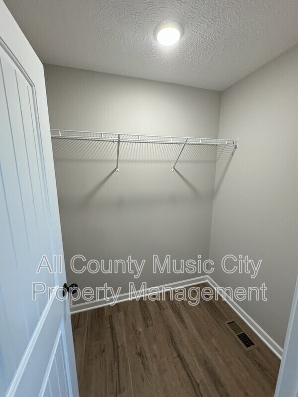 Building Photo - 1604 Alan Perryman Ave