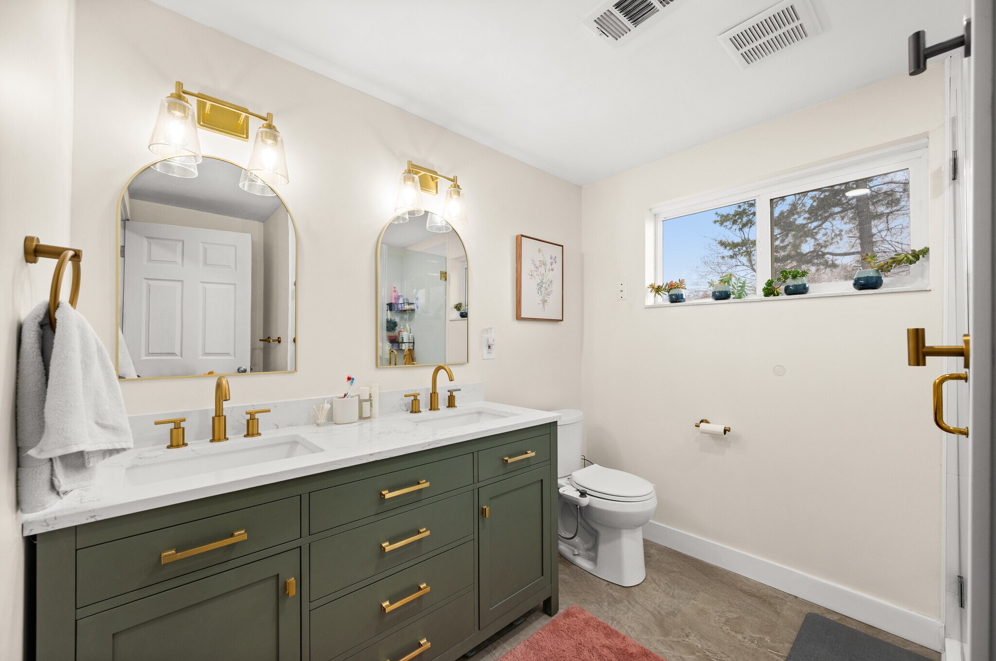 Building Photo - 8916 S 1240 E