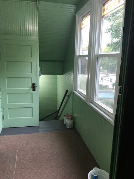 Building Photo - 61 Hudson Ave