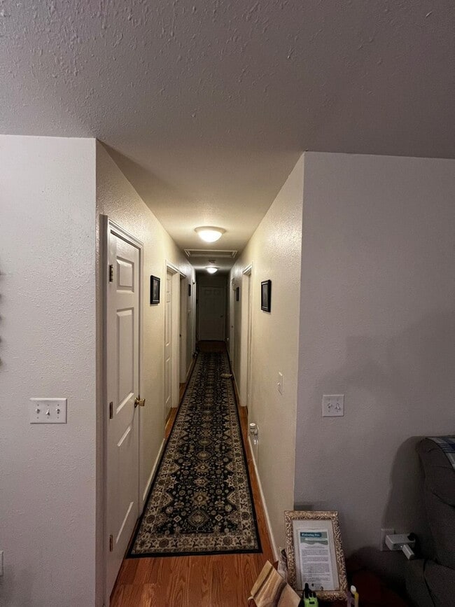 Building Photo - 3-Bedroom/2-Bathroom Single-Family Home – Available August 1st!