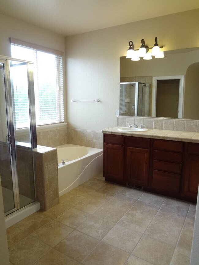 Building Photo - COMING SOON! Beautiful 5 bedroom Home in Lincoln Crossing Village!