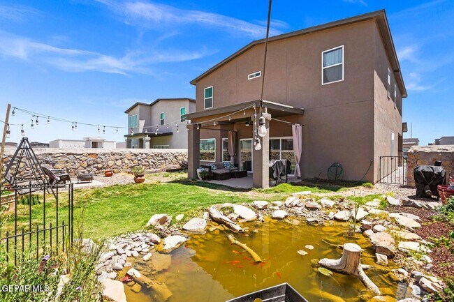 Building Photo - 14849 Sam Garcia Ave