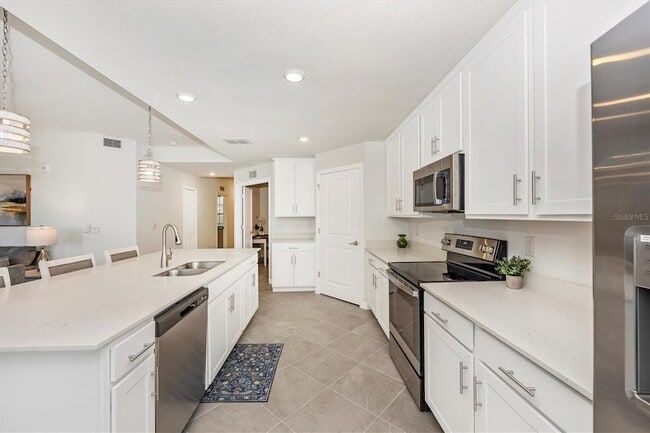 Building Photo - 12550 Galapagos Ct