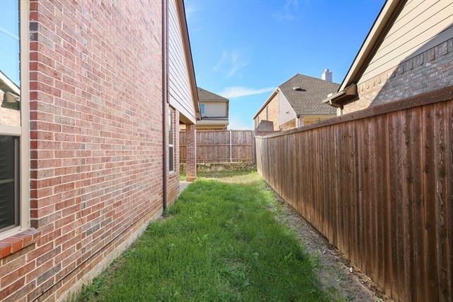 Building Photo - 424 Chester Dr