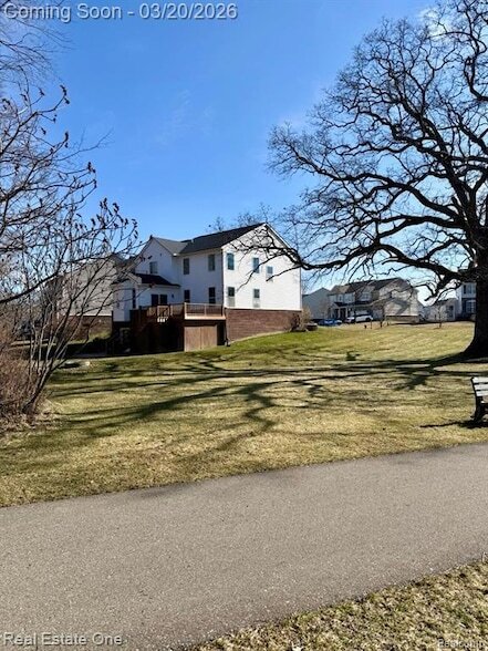 Building Photo - 58206 Sunflower Cir N