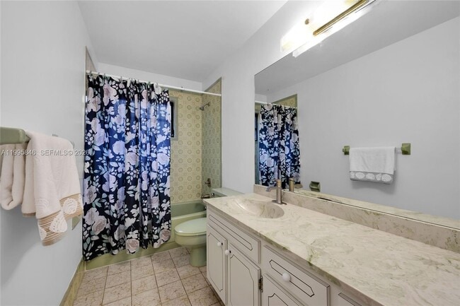 Building Photo - 1240 Ortega Ave