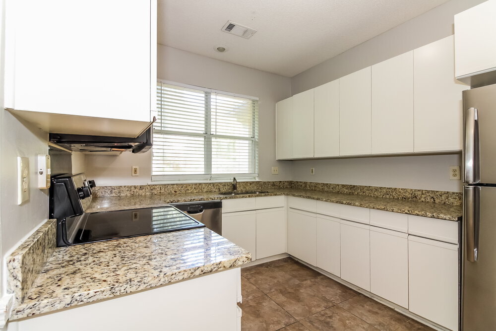 Building Photo - 8183 Walnut Valley Cove
