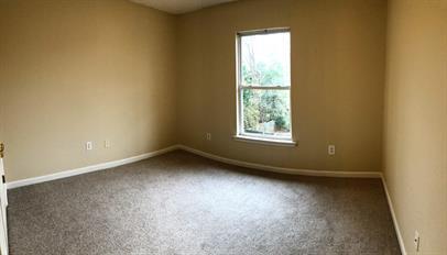 Building Photo - 700 Simpson Rd