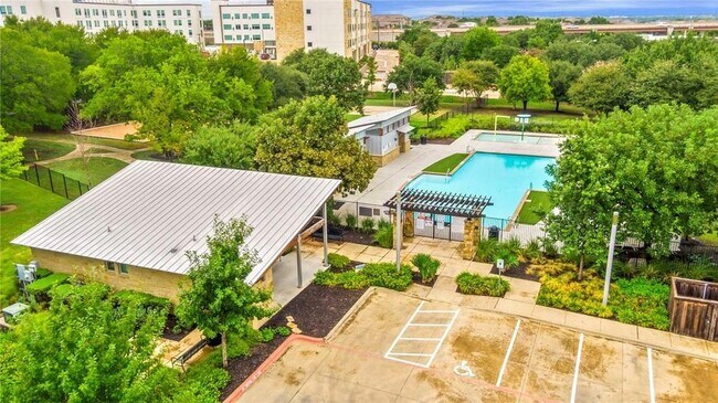 Building Photo - 1029 Winnsboro Lp